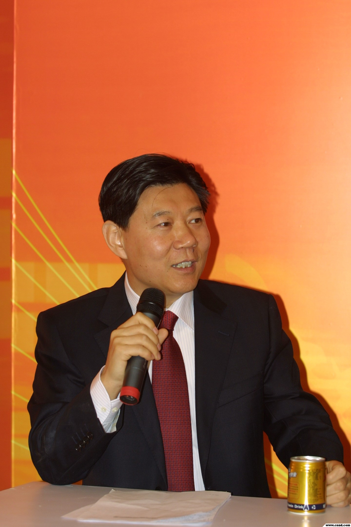 中標企業代表接受記者采訪2