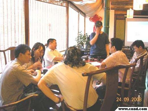 正是秋高氣爽時,海闊天空談價值