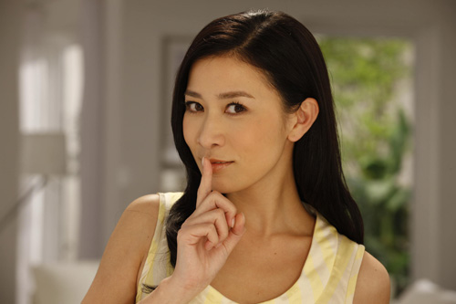 港姐佘詩曼代言小柴胡廣告拍攝現(xiàn)場