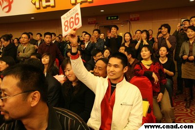 波司登嵇萬青：廣告不單為了銷售 