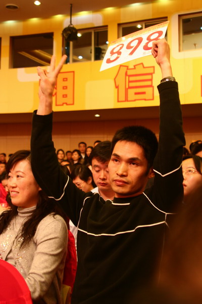 波司登嵇萬青：廣告不單為了銷售 