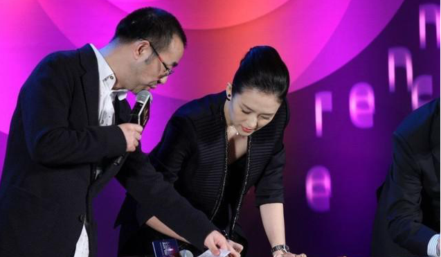 荷蘭版權《全民電影》落戶中國 章子怡吳宇森簽約助陣