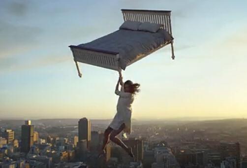 宜家床品廣告：好睡到升天