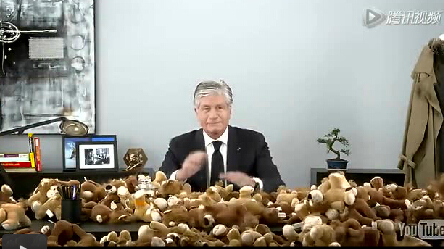 陽獅集團老大送祝福，雙屏互動搞創意