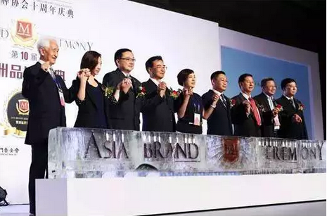 航美傳媒集團榮獲“最具影響力機場戶外媒體”殊榮