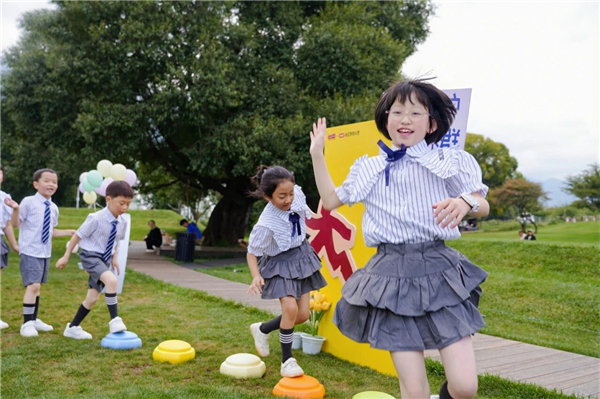 1757659020693164.jpg 2海普諾凱1897引領“盡興成長”新潮流,推動全面營養奶粉市場升級.jpg