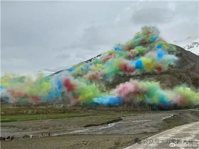 1758534572930514.jpg 1始祖鳥“炸山”被抵制,所有公關又該感謝安踏公關?.jpg