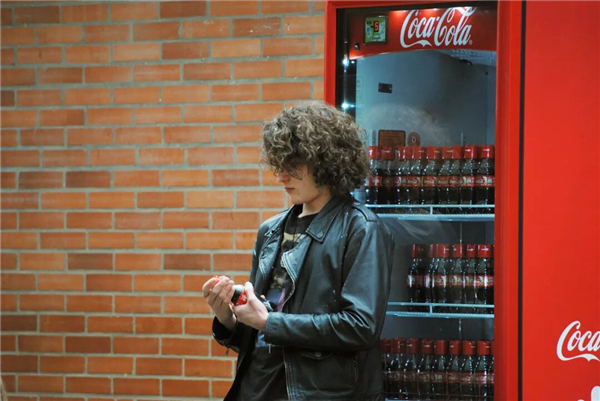 1763537182517505.jpg 2.jpg