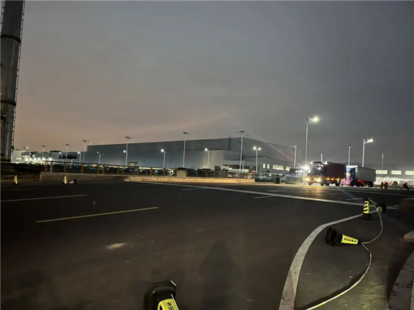 1763948661699173.jpg 2.jpg