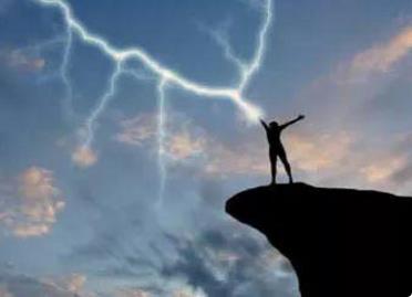 改名換logo，就能重塑品牌了嗎？