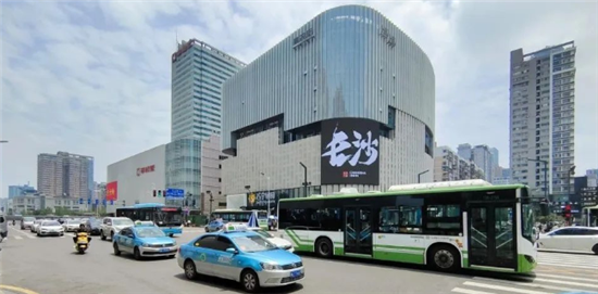 長沙8000臺公交車身廣告被清除